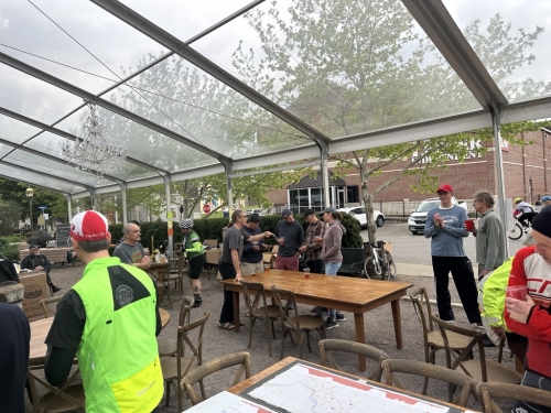 2023-04-29EFDE1BC0-5897-4981-BA5E-7AA8326D407F 1 105 c